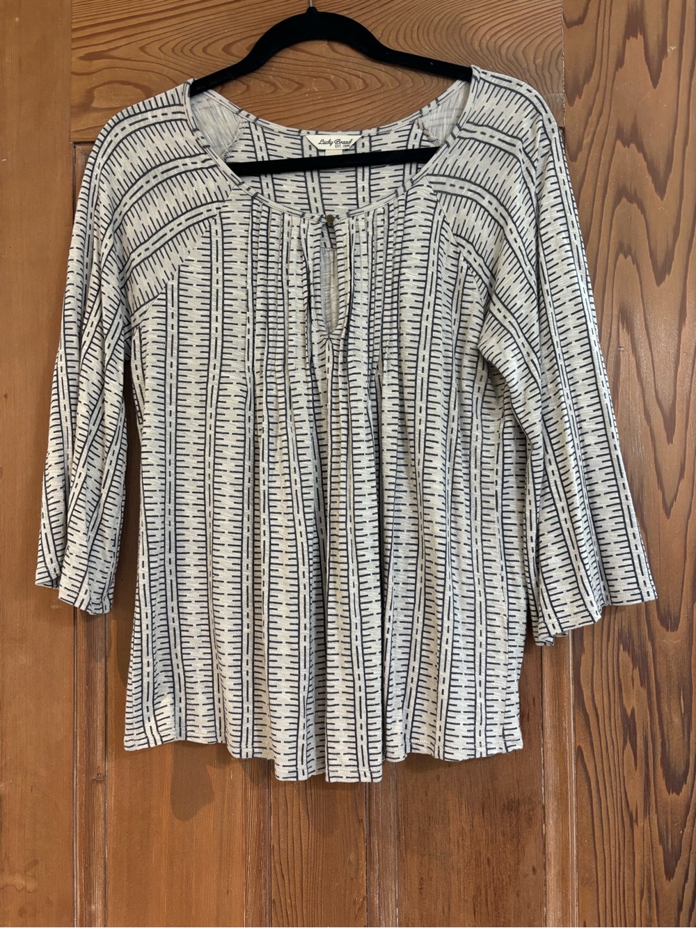 Lucky Brand Blue and Gray Patterned Scoop Neck Blouse Size Small